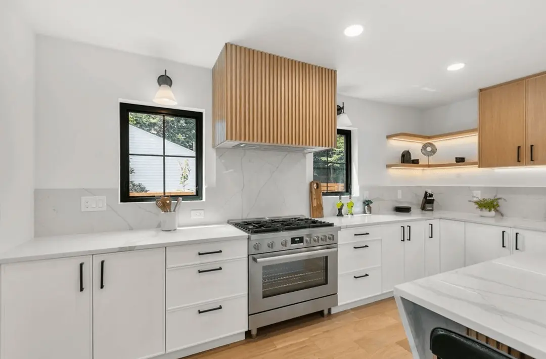 Custom Kitchen Cabinets Installation - Modern Design